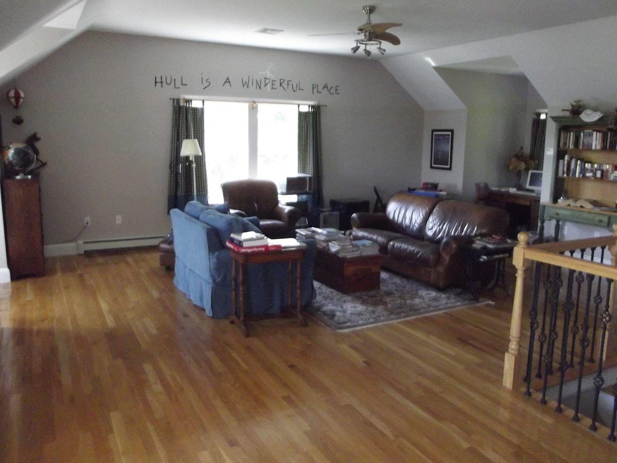 Josephine'S On The Bay Bed And Breakfast Hull Exterior photo